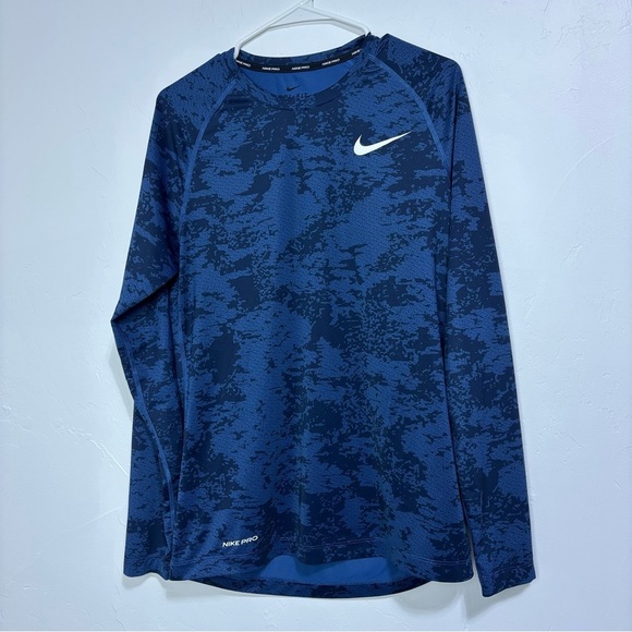 Nike Pro Dri Fit Slim Fit Men's Medium Blue Long Sleeve Activewear Shirt - Picture 1 of 9